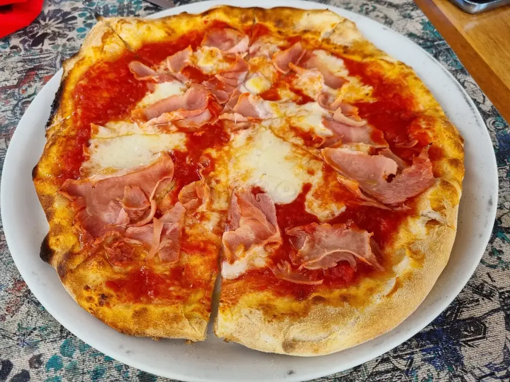 Pizza Prosciutto